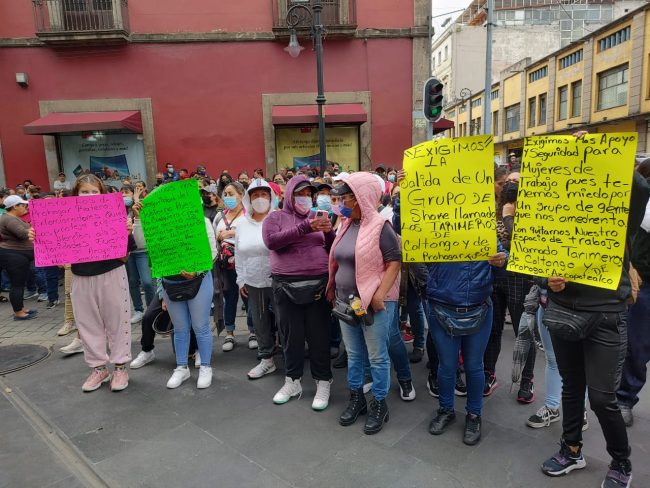 Más de 500 mujeres comerciantes denuncian extorsión y abuso de autoridad de Sandra Cuevas