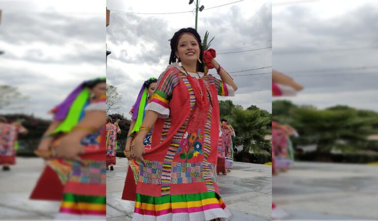 Presenta Alcaldía Azcapotzalco desfile de trajes regionales de Oaxaca
