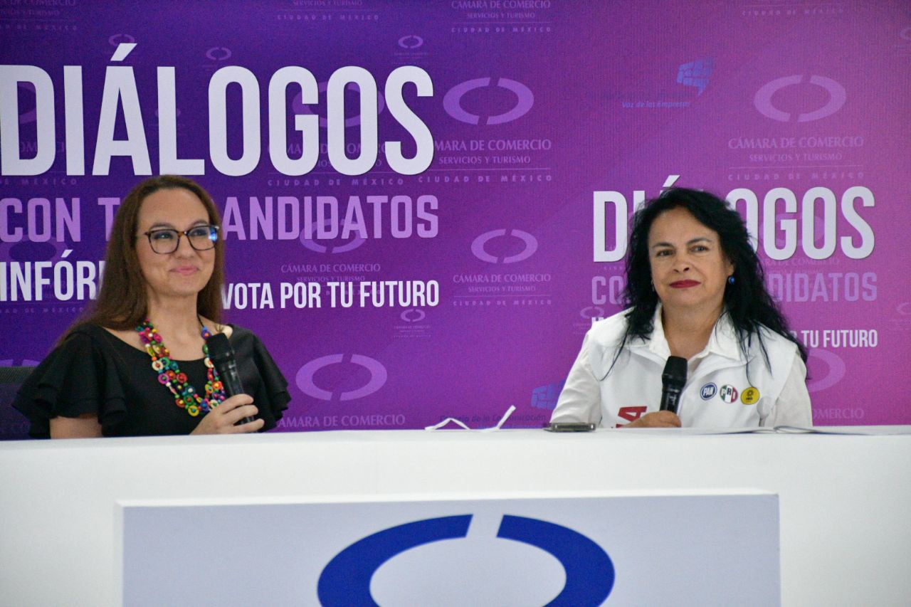 Sólo Margarita Saldaña asistió a dialogar con empresarios de la CANACO
