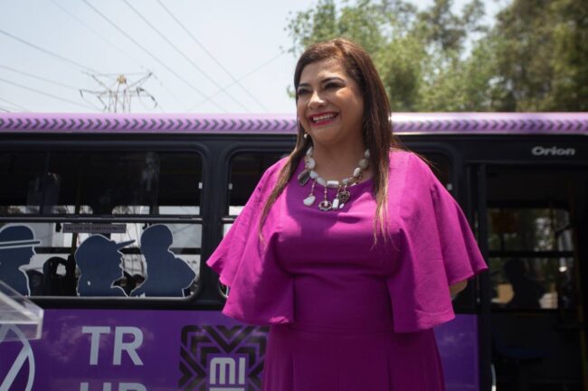 Brugada promete sustituir microbuses por transporte sustentable