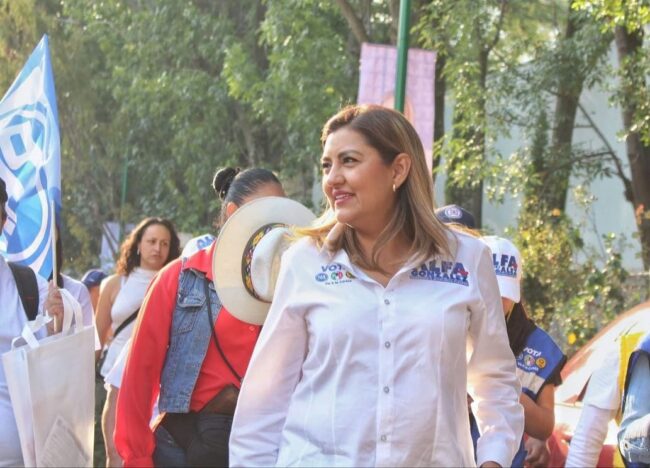  Presenta Alfa  González  denuncias ante Fiscalía CDMX por delitos electorales