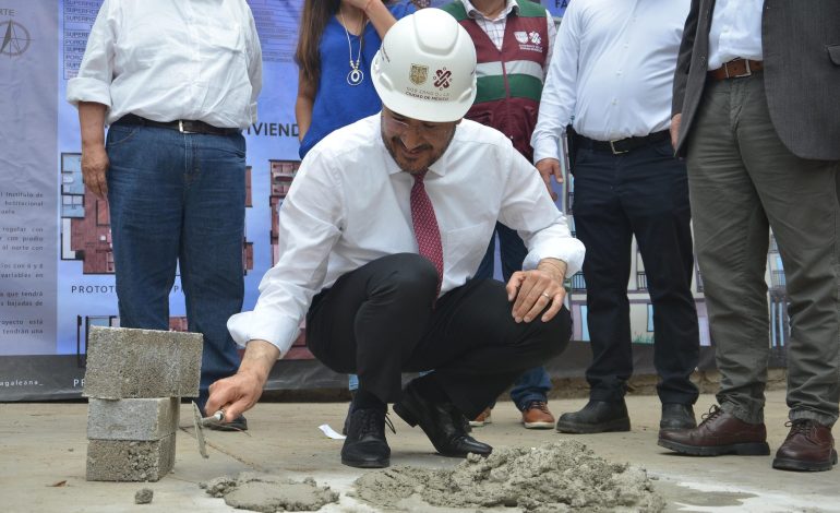 Batres inicia ahora construcción en la zona de Coyoacán