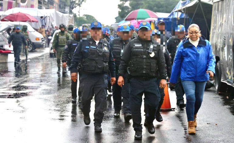 La alcaldía Coyoacán extendió los dispositivos de seguridad para el retiro de chelerías, donde hay venta ilegal de alcohol, y este fin de semana llegó a tianguis, mercados y ferias, así como en vía pública, porque el alcalde Giovani Gutiérrez advirtió que no van a permitir que se induzca a la niñez y a la juventud a truncar su futuro”, FOTO: Especial