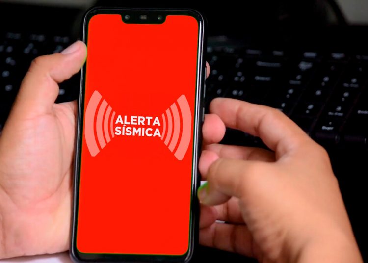 Está todo listo para prueba de Alerta Sísmica para celulares este lunes a las 11:00 horas