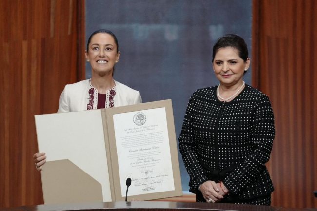 Celebra Morena entrega de constancia como presidenta electa a Sheinbaum