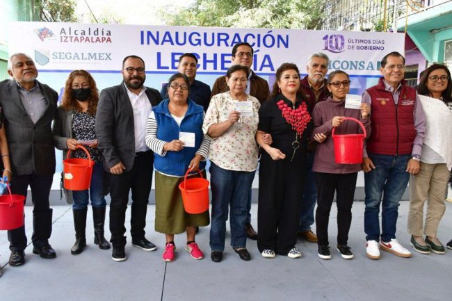 Anuncian Brugada y Aleida 50 lecherías Liconsa para Iztapalapa