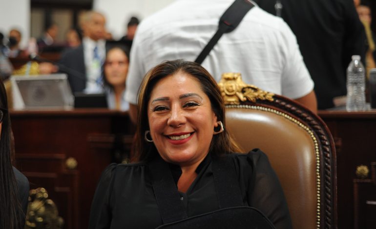 El Sistema Público de Cuidados debe considerar que la maternidad se ha transformado: Bravo