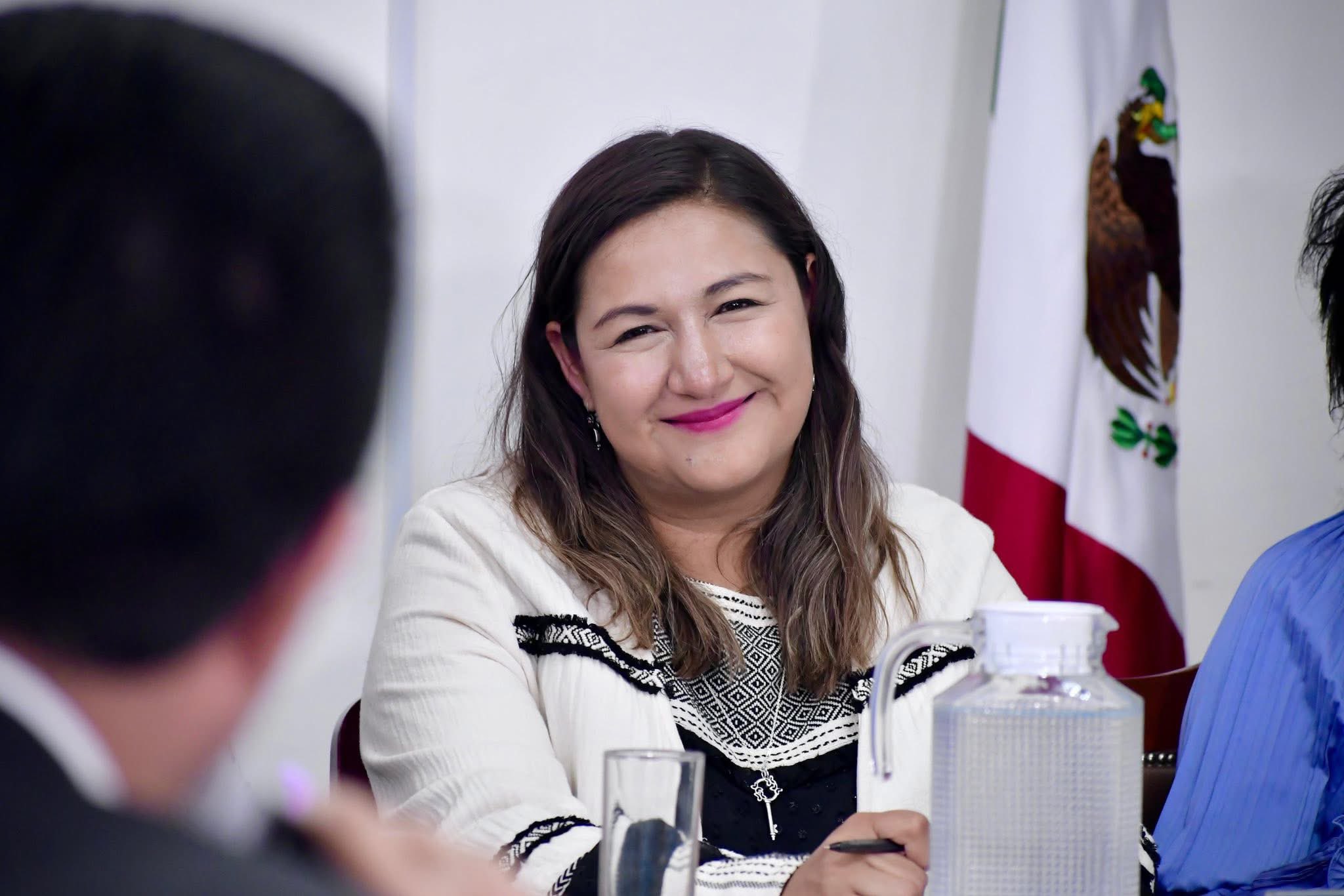 La vida en rosa de Nancy en Azcapo