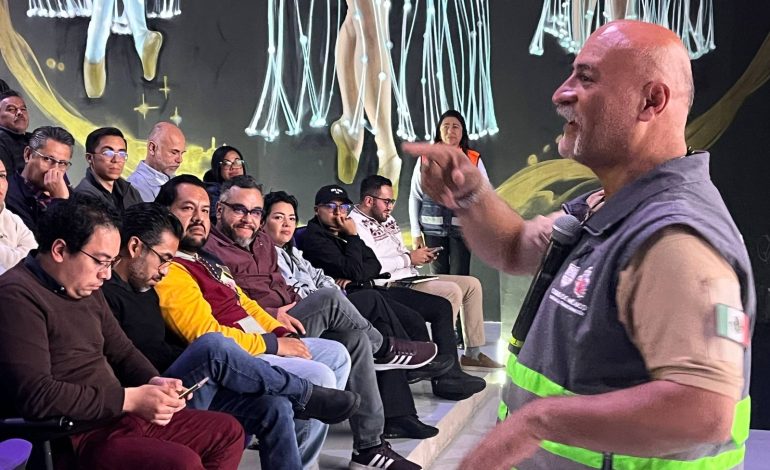 El día de hoy se llevó a cabo la primera capacitación a la estructura de la alcaldía con el “Sistema de Comando de Incidentes (SCI)” impartido por José Vázquez de la Secretaría de Gestión Integral de Riesgos y Protección Civil la Ciudad de México. FOTOS: Especial