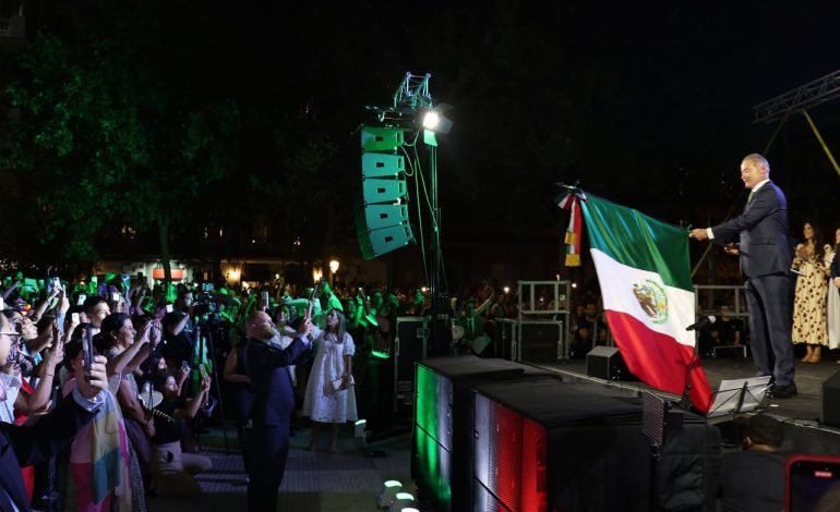Resuena el viva México en el país del que nos independizamos