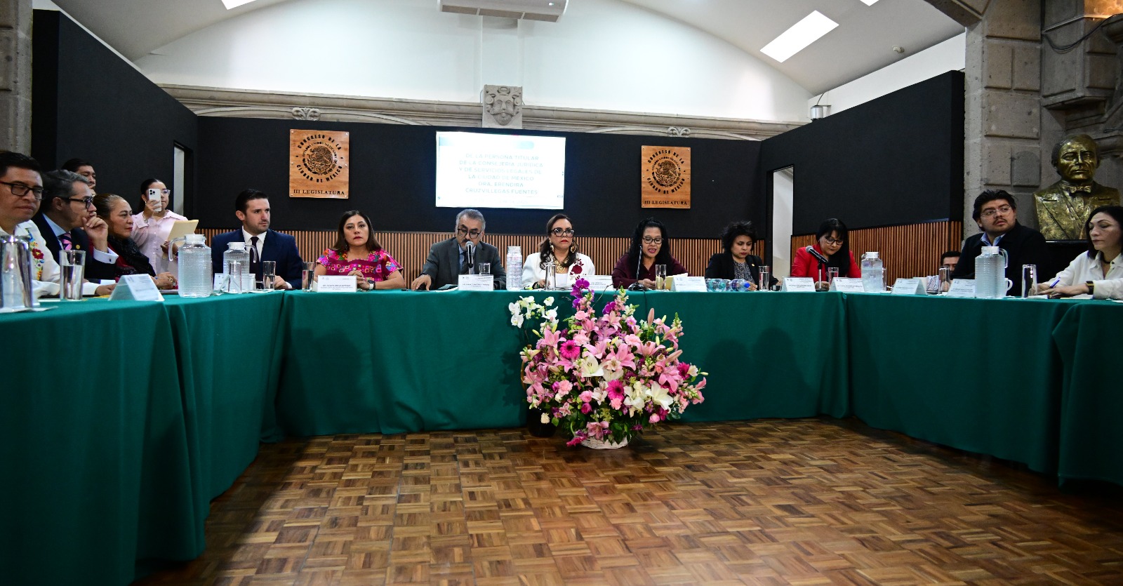 Oposición aprueba labor de Consejería Jurídica CDMX