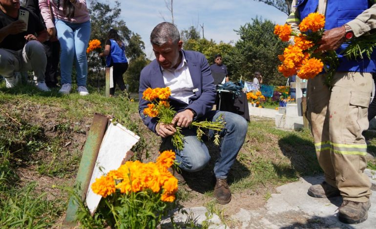 Celebran 150 años del Panteón Civil de Dolores